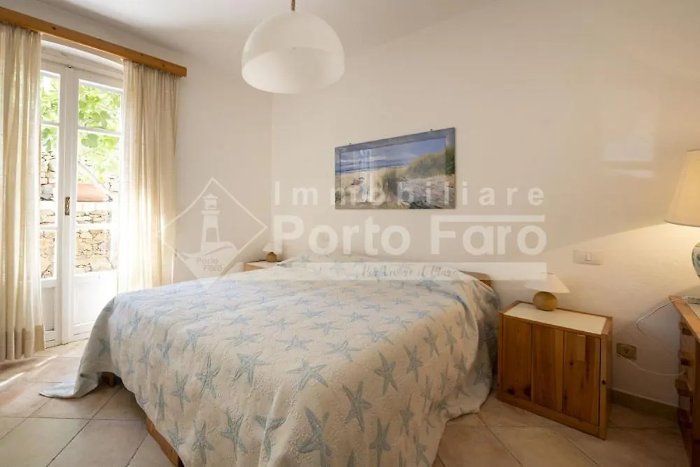 2 Pineta - Ampio Quadrilocale Sulla Spiaggia Di Porto Faro パラーウ イタリア